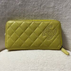 Used Chanel caviar leather zippy long wallet